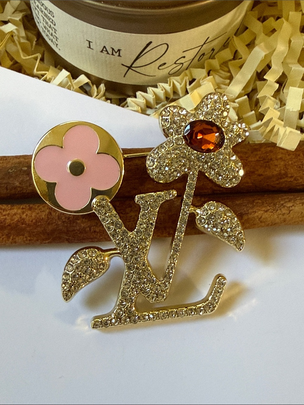Fashion Jewelry Pink Enamel & Gold Flower Logo Pin/Brooch with Amber Crystal